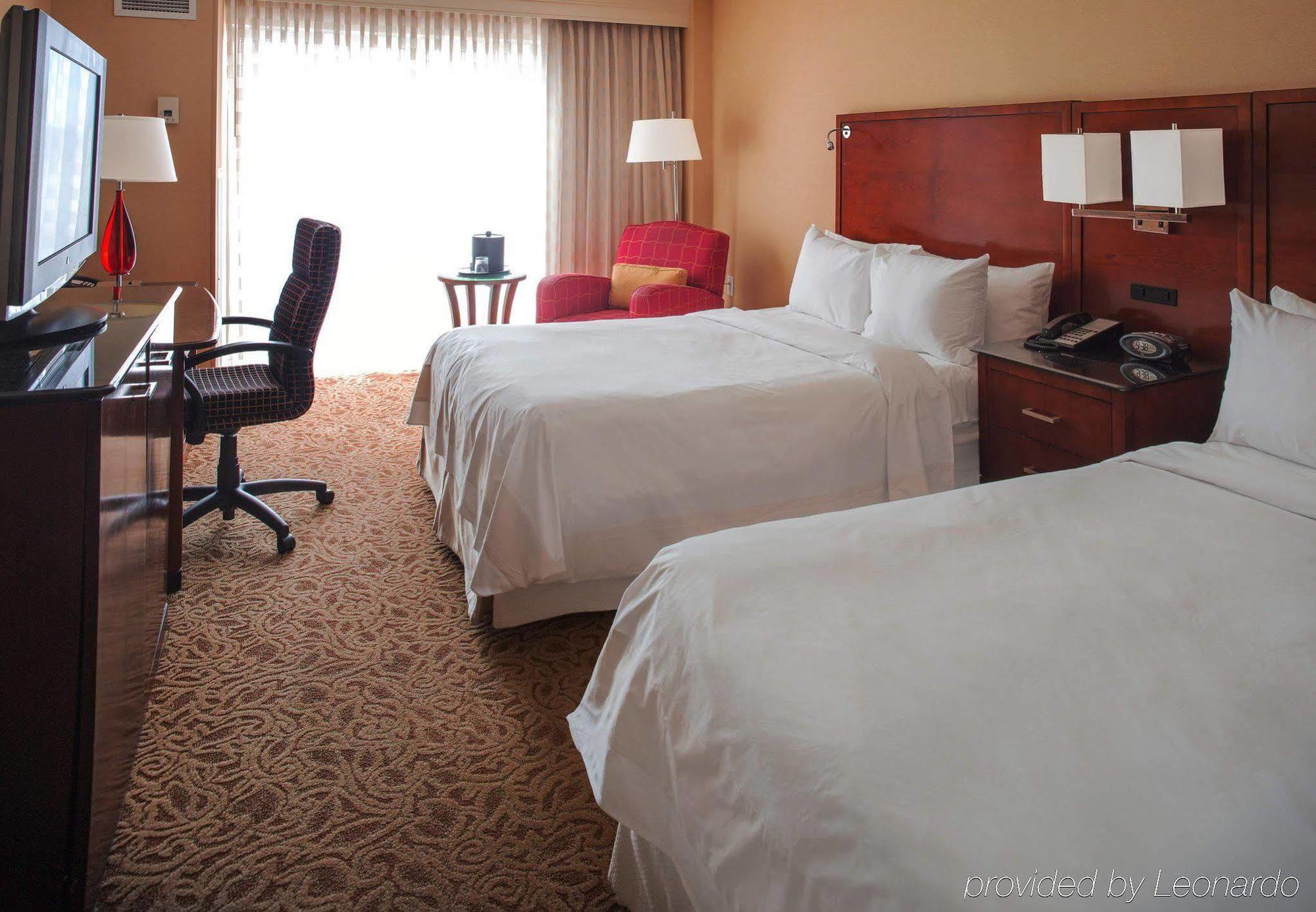 Holiday Inn Chesapeake Exterior foto